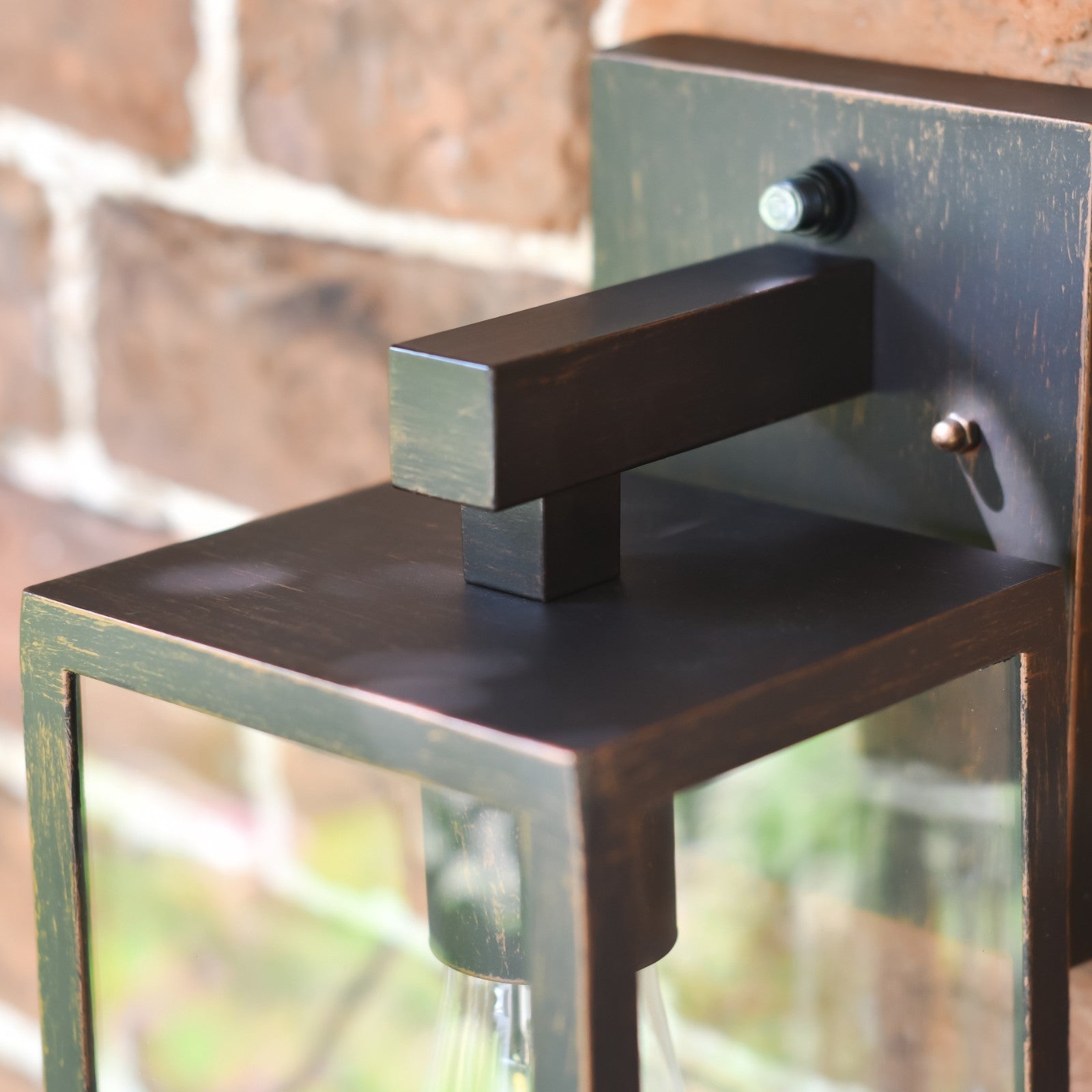 'Boîte' Copper Top Fix Wall Light Traditional Outdoor Garden Lantern IP44