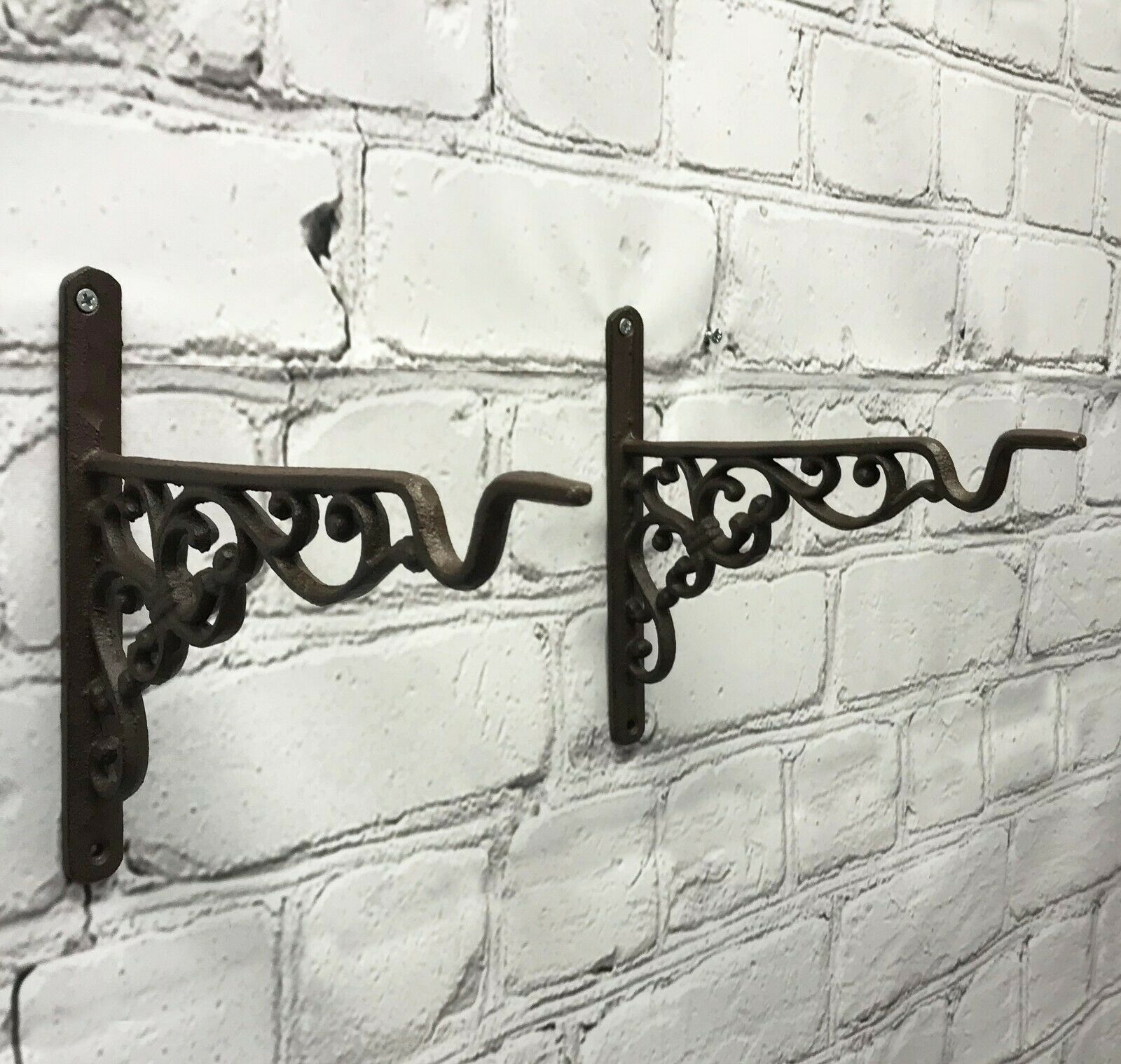 Set of 2 Cast Iron Wall Bracket Garden Hanging Basket Planter Hook (20cm)
