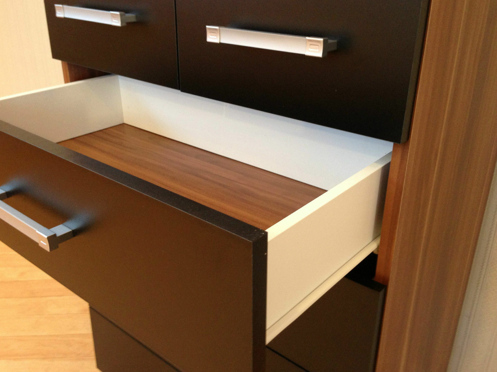 2 Door Wardrobe & 4+2 Chest of Drawers in Black & Walnut Bedroom Furniture 6 Set