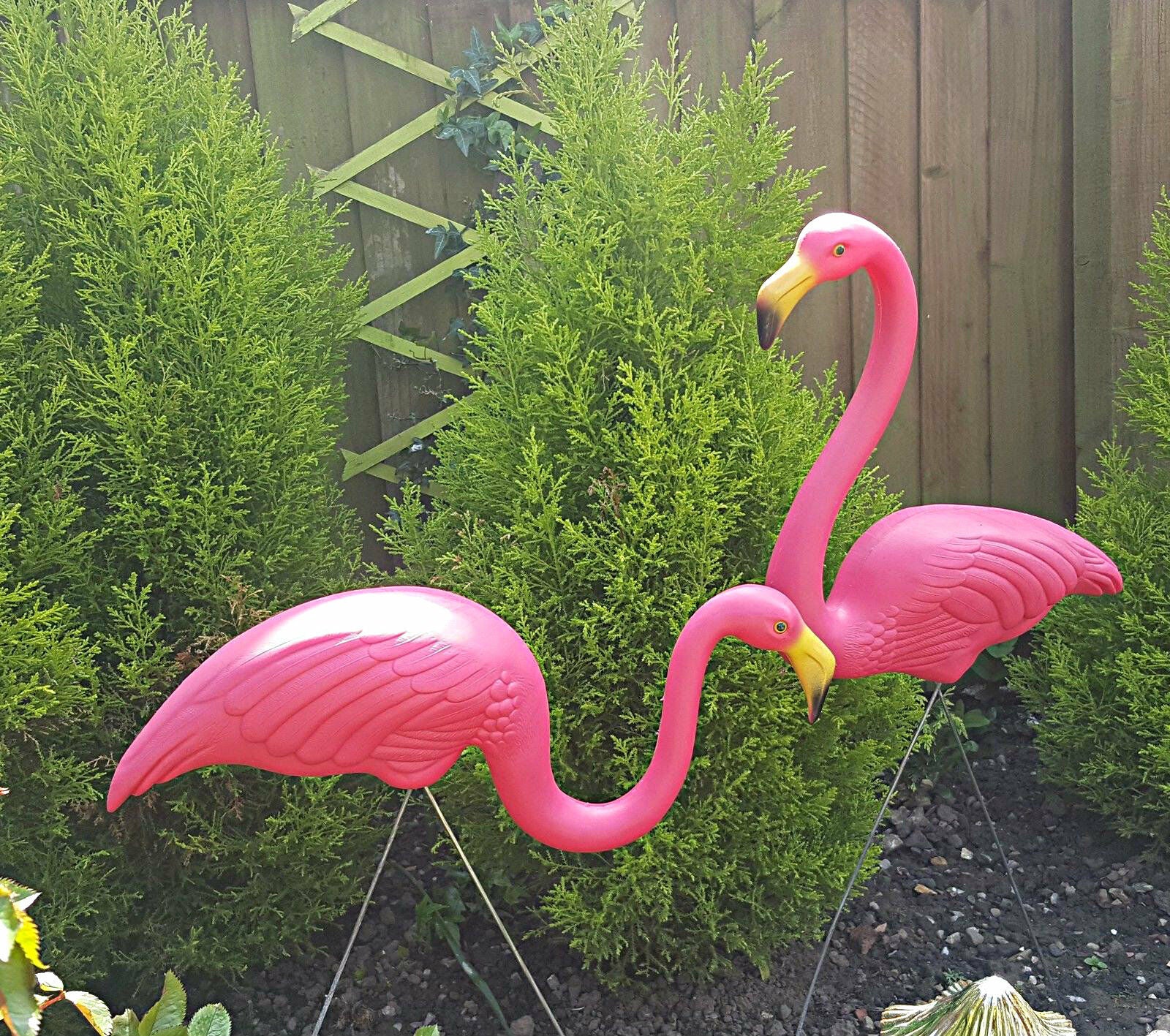 2x Garden Flamingo Set Plastic Pink Stake Ornaments Garden Decor Exotic Bird