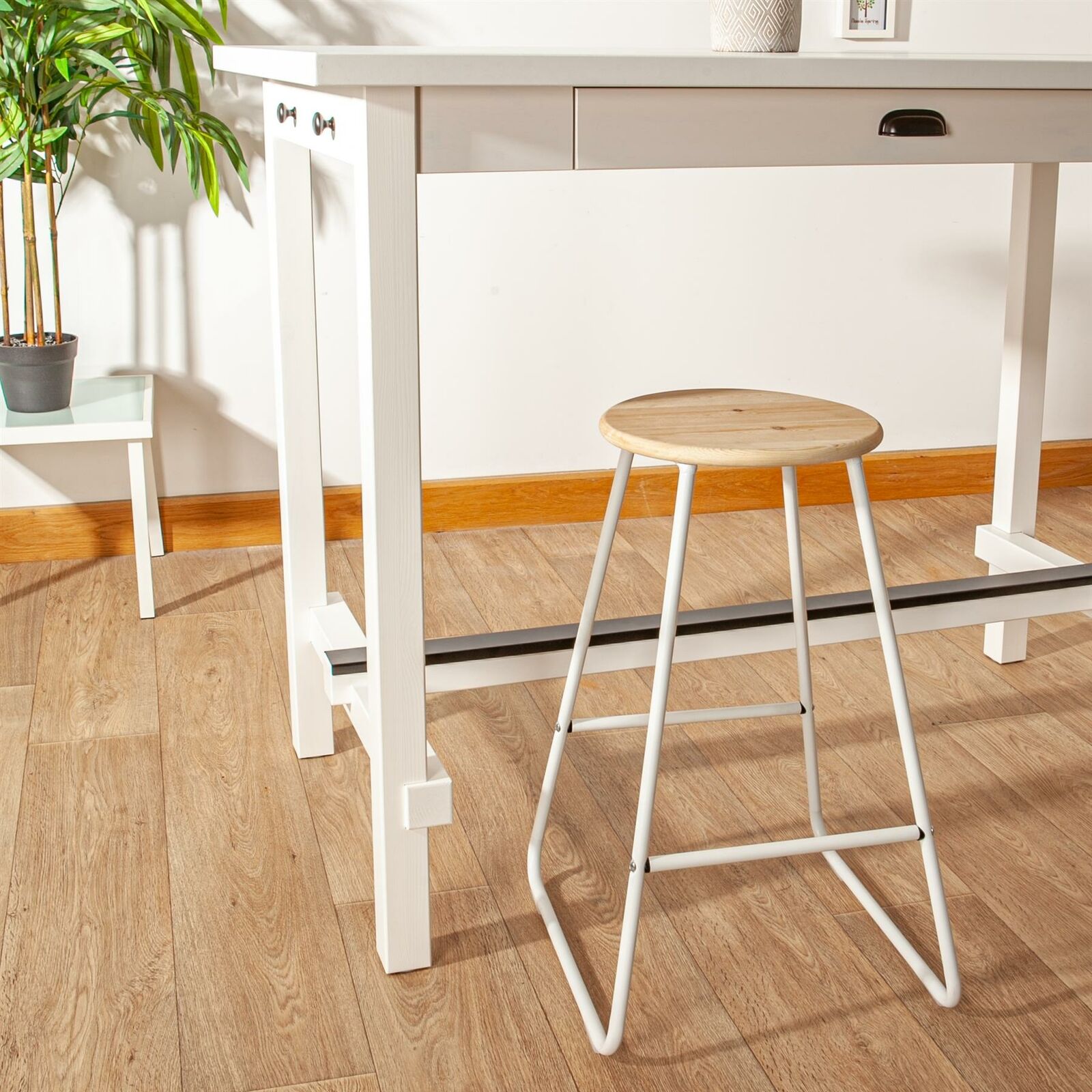 2x Wooden Bar Stools Breakfast Kitchen Island Counter Dining Chair White / Pine