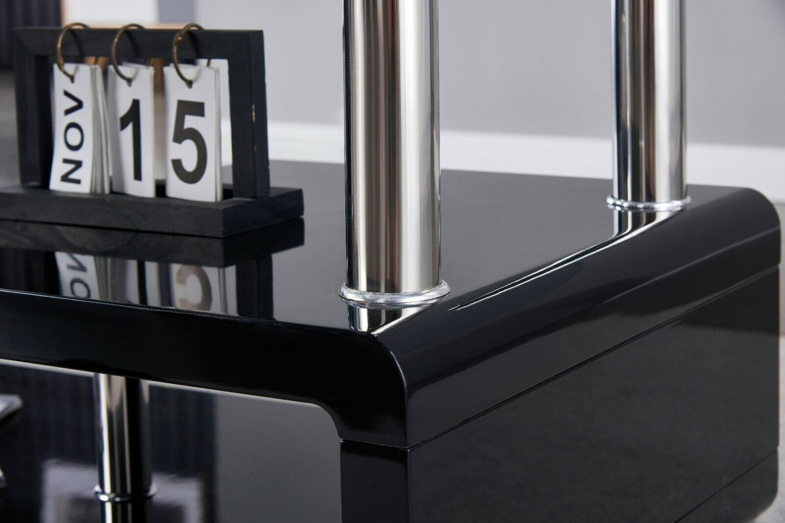Modern Clear Glass Top with Black Shelf & Black High Gloss Coffee Table Home