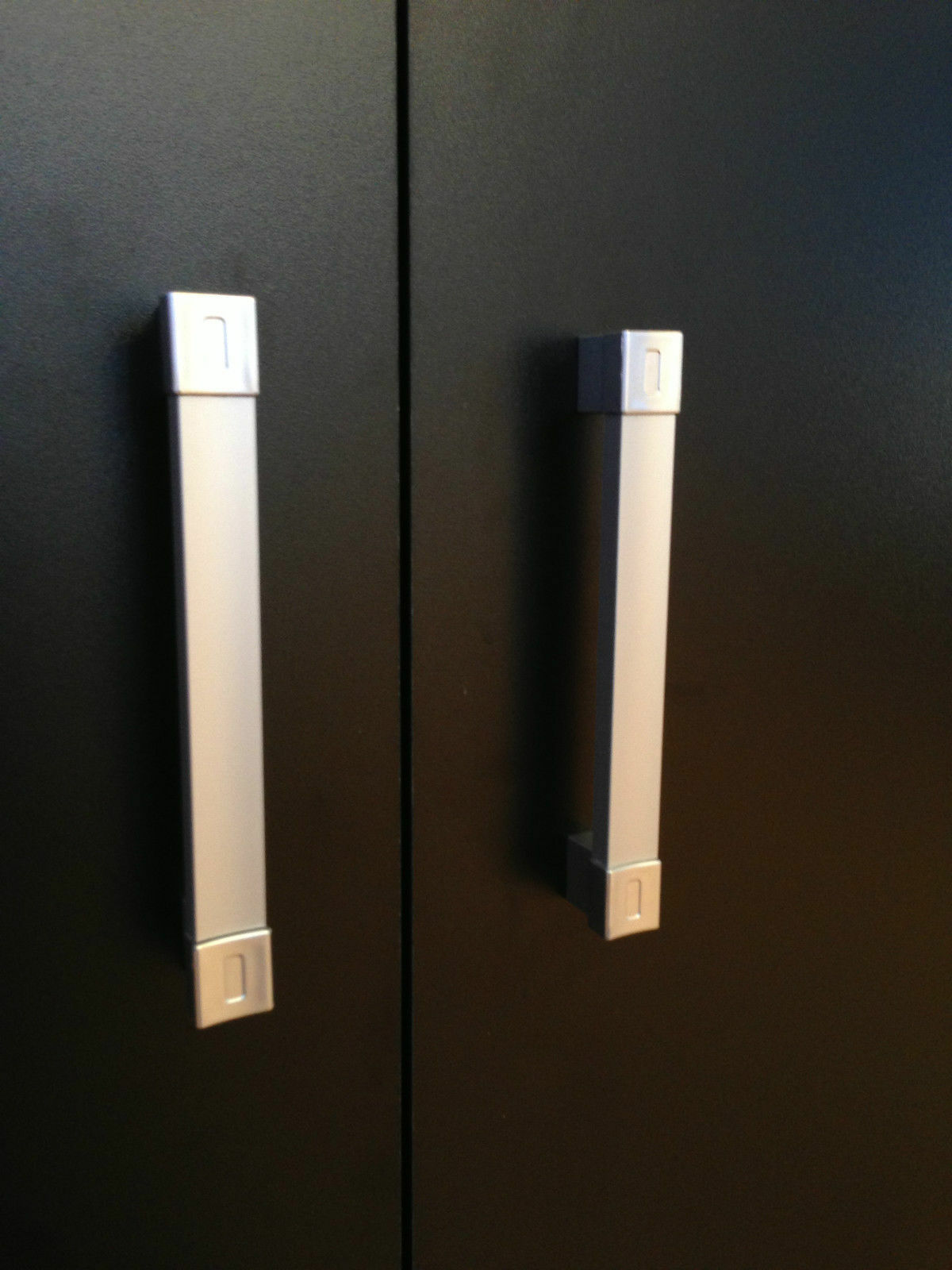 2 Door Wardrobe & 4+2 Chest of Drawers in Black & Walnut Bedroom Furniture 6 Set