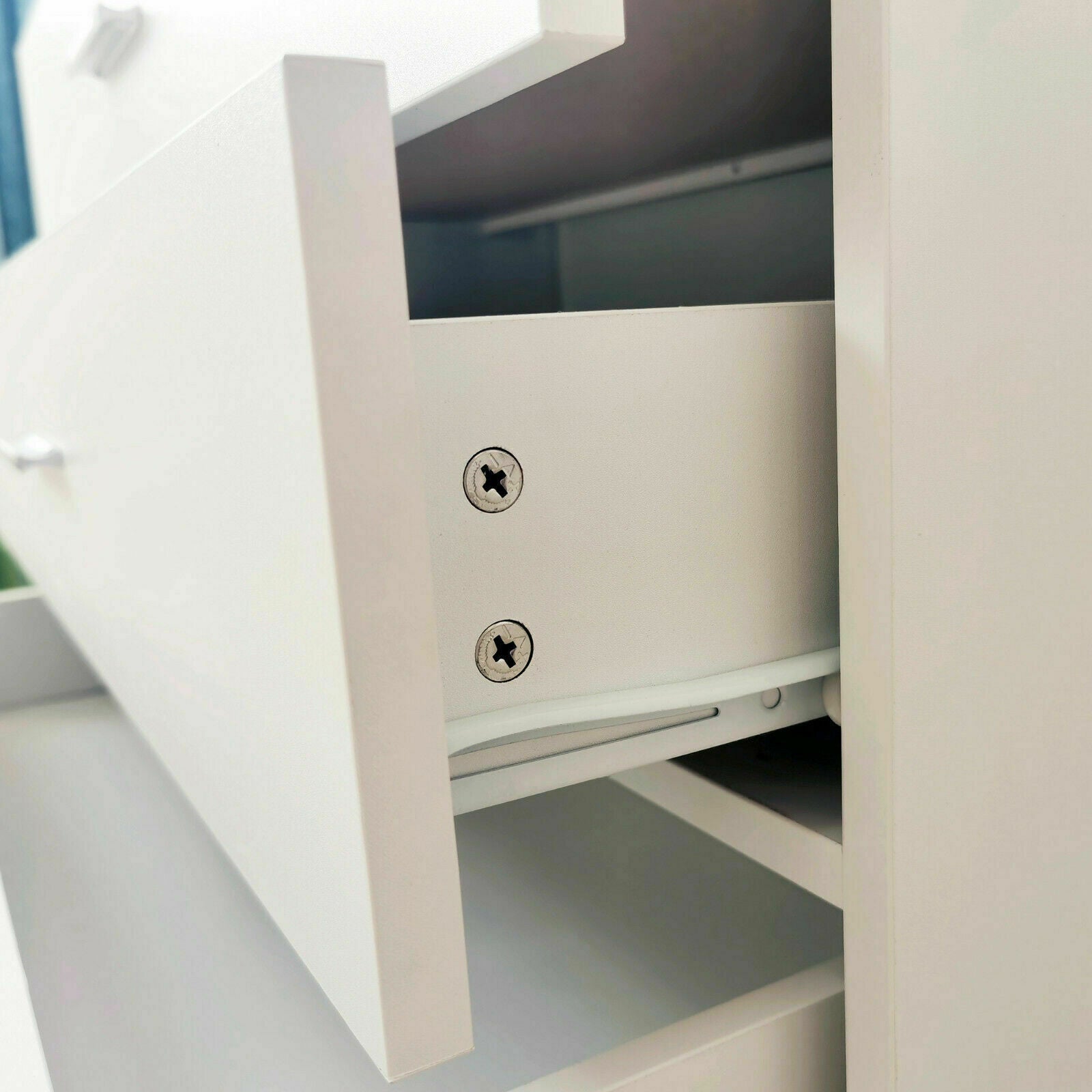 Modern White Chest of Drawer Bedside Table Cabinet 4 Drawer Bedroom Furniture