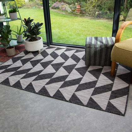 Black & Grey Geometric Rug Small Large Washable Mats Dryable Outdoor Rugs BBQ