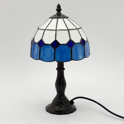 Traditional Tiffany Table Lamp with Stained Glass Multiple Glass Sections