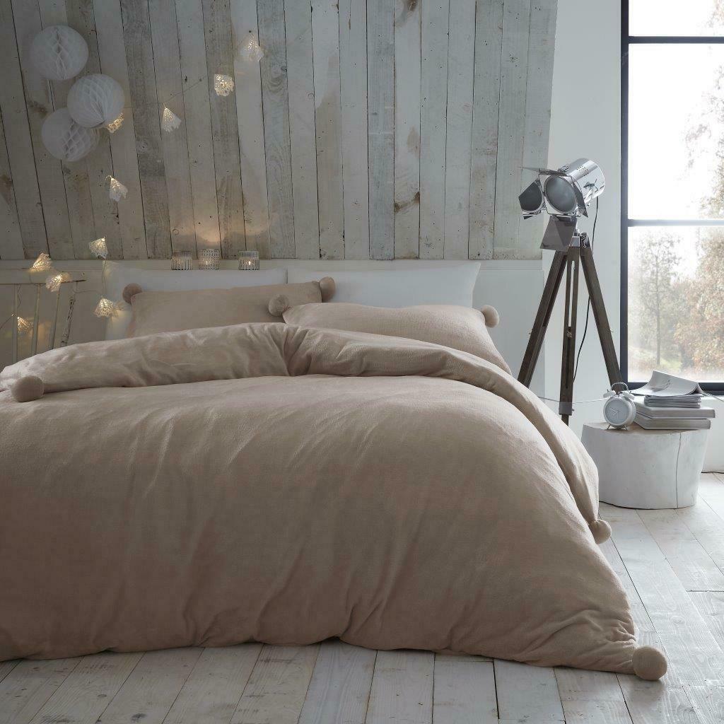 Premium Teddy Bear Fleece Pom Pom Duvet Cover Ultra Soft Warm Cosy Bedding Set