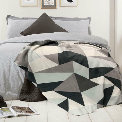 Dreamscene Geometric Shapes Fleece Throw Over Bed Soft Blanket, Grey 120 x 150cm