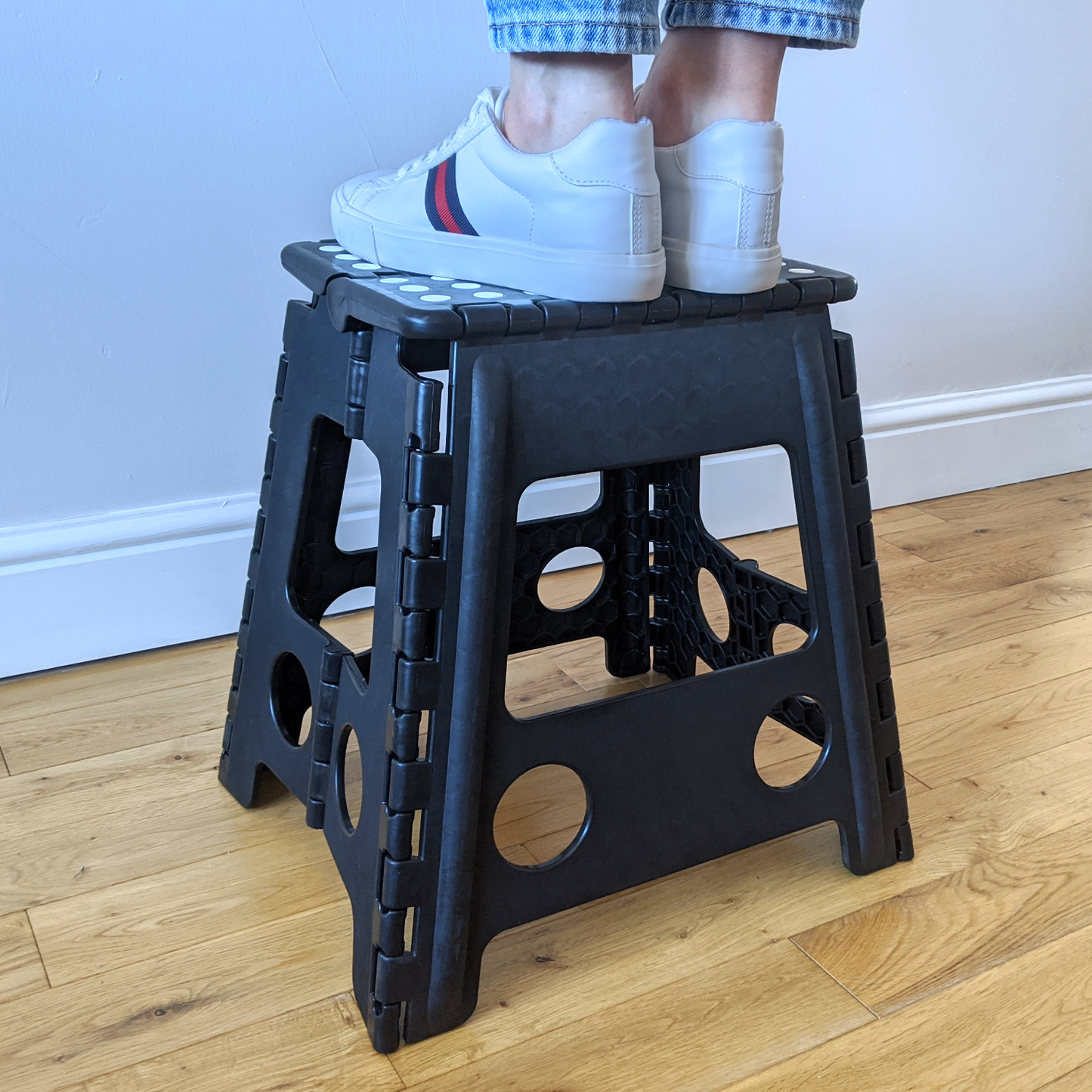 FOLDING STOOL MULTI PURPOSE PORTABLE CHAIR HOME SEAT PLASTIC COLLAPSIBLE STEP