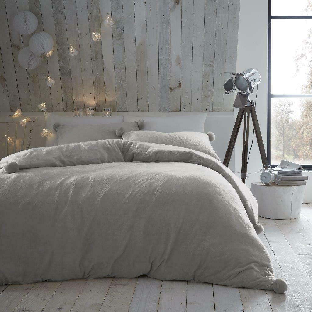 Premium Teddy Bear Fleece Pom Pom Duvet Cover Ultra Soft Warm Cosy Bedding Set