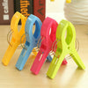 4Pcs Plastic Towel Hanging Clips Clothes Pins Beach Pegs Quilt Sunbed Socks Clip