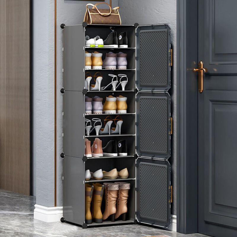 Dustproof store shoe storage